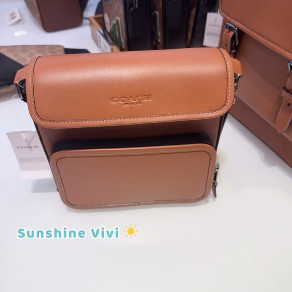 NWT Coach CDB62 Leather Sullivan Leather Flap Crossbody Gunmetal/Tan - Picture 2 of 8